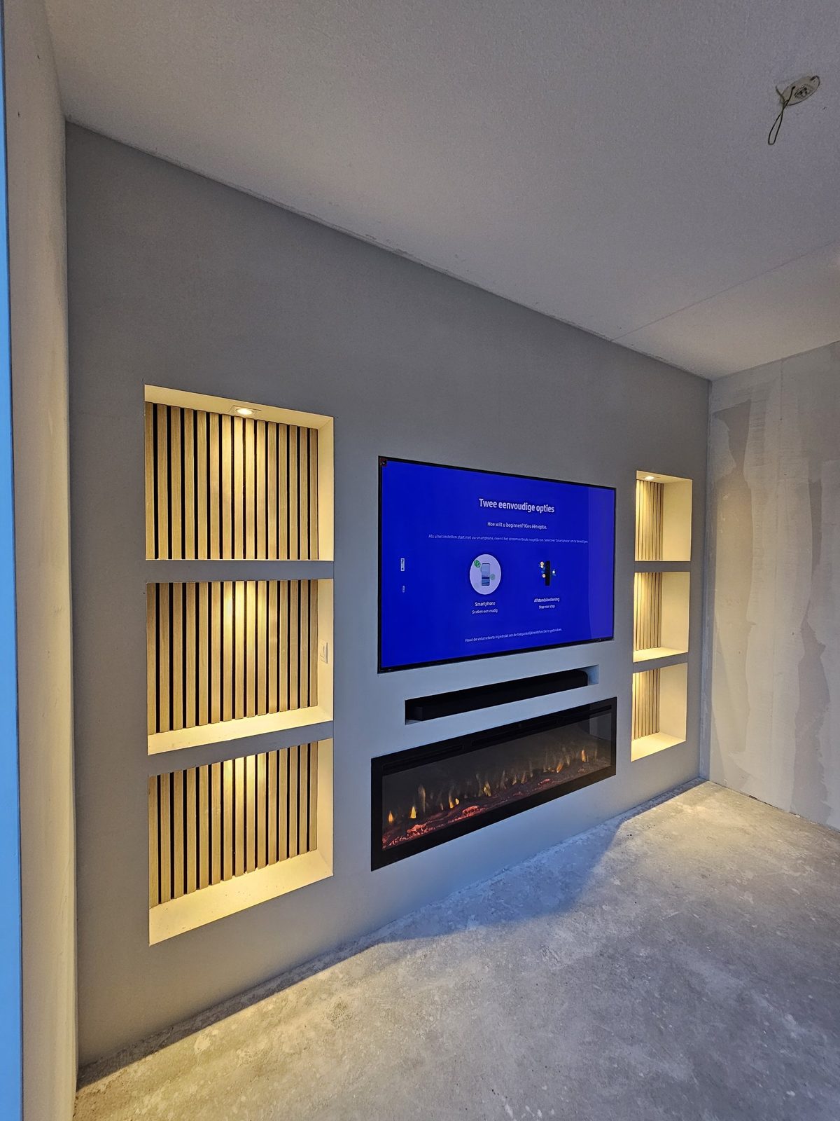 Projecten 2 Cinewall met sfeerhaard en soundbarnis in Amsterdam